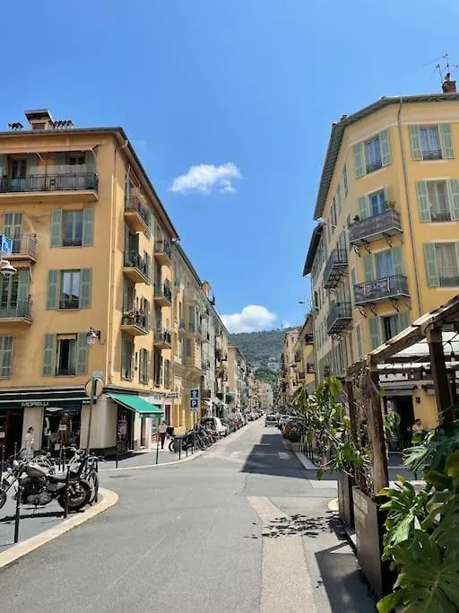 La Maison Helene & Antoine Nice Le Port 0*,